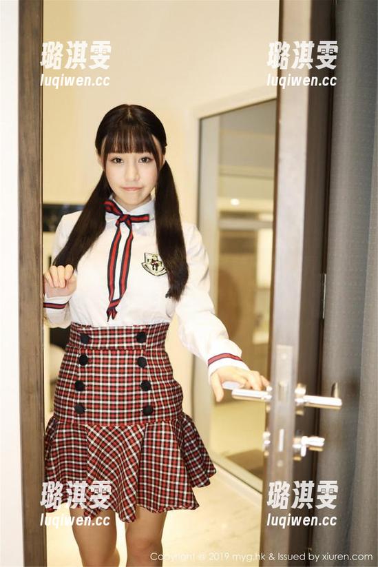 美媛馆-王馨瑶yanni 美媛馆 - 王馨瑶yanni全套少女写真,下载之前请自备纸巾
