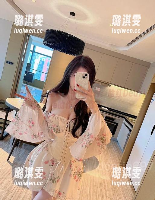 微密圈 - 捕捉日常中的福利：脸红Dearie的作品带你飞