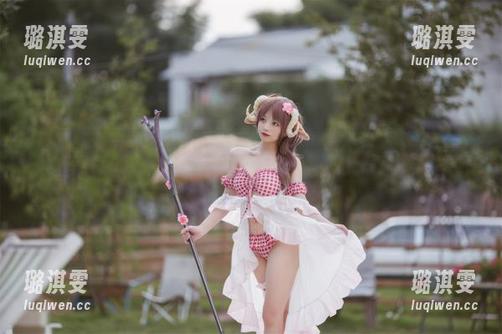 资源推荐：花铃Hana的油亮时刻，闯入你的画面里，带来柔和香气！