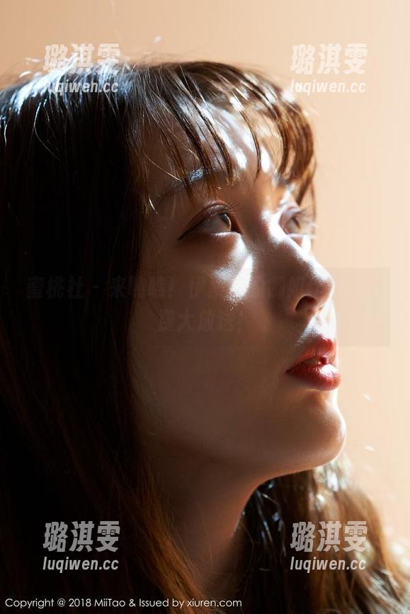 蜜桃社-伊素妍 蜜桃社 - 来瞧瞧!伊素妍的御姐作品,免费大放送!