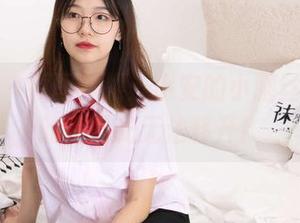 袜啵啵 – 原图特供：小安的小腿丝袜，真的是目光无法移开！