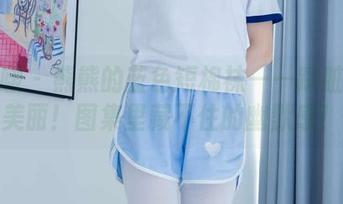 袜啵啵 – 熊熊的蓝色短棉袜——踩脏也要美丽！图集里藏不住的幽默感！
