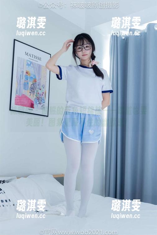 袜啵啵-熊熊 袜啵啵 - 熊熊的蓝色短棉袜——踩脏也要美丽!图集里藏不住的幽默感!