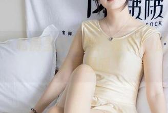 袜啵啵 – 私房里的阳光：稚予AJ的图片散发着温暖