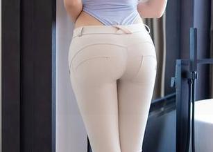 语画界 – Emily顾奈奈酱女友私拍美图，悄悄打亮你的心情