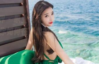 语画界 – 职业装写真集分享：王馨瑶yanni教你如何在严肃的职场里找到自己的色彩！