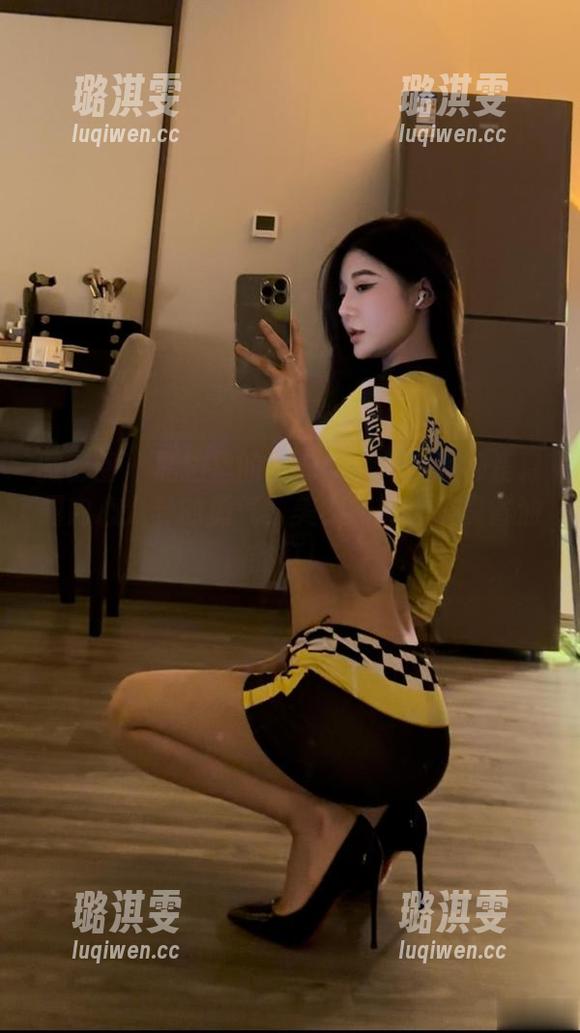 微密圈 - 私拍里的黎允熙：每一张都是暴露内心八卦的勇气，美女熙熙也不是省油的灯！